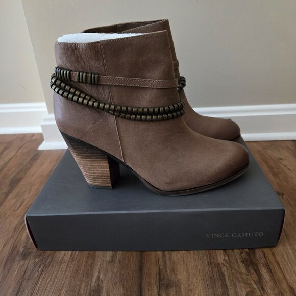 Vince Camuto Women's Ankle Bootie - VO-HALLA - Smoke Taupe Size 9.5M - NWT - Picture 2 of 7